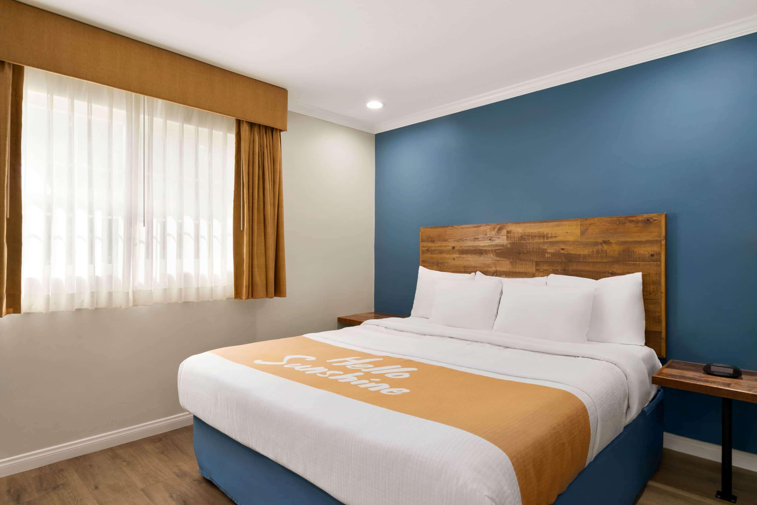 Days Inn & Suites Sdsu - La Mesa - San Diego ภายนอก รูปภาพ